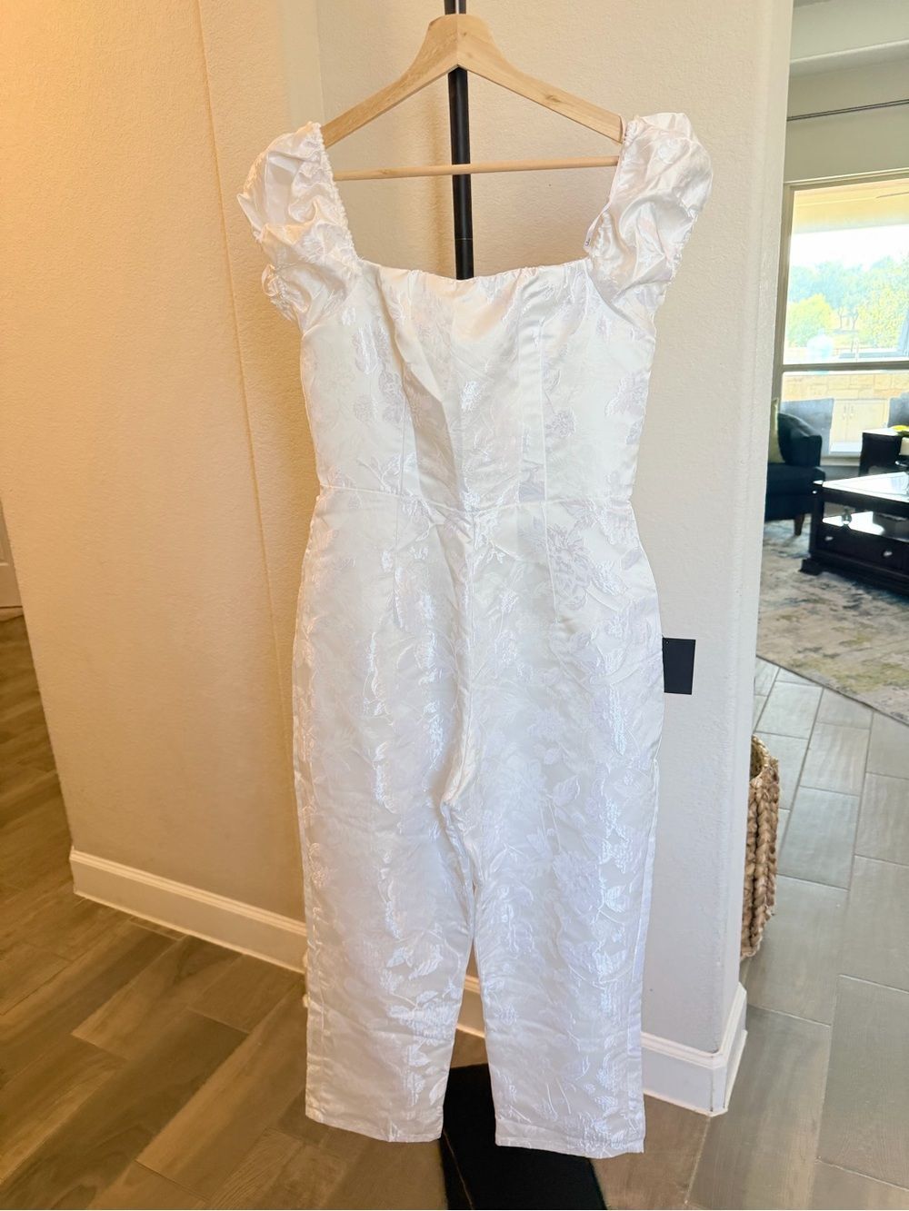 NWT Lulus Redefined Class White Floral Jacquard Puff Sleeve Bridal Jumpsuit M